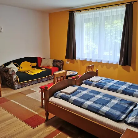 Konukevi Glazer Szallas 3*